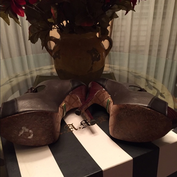 L.A.M.B. Oxford Lace Up Open Toe Heels - Picture 9 of 14